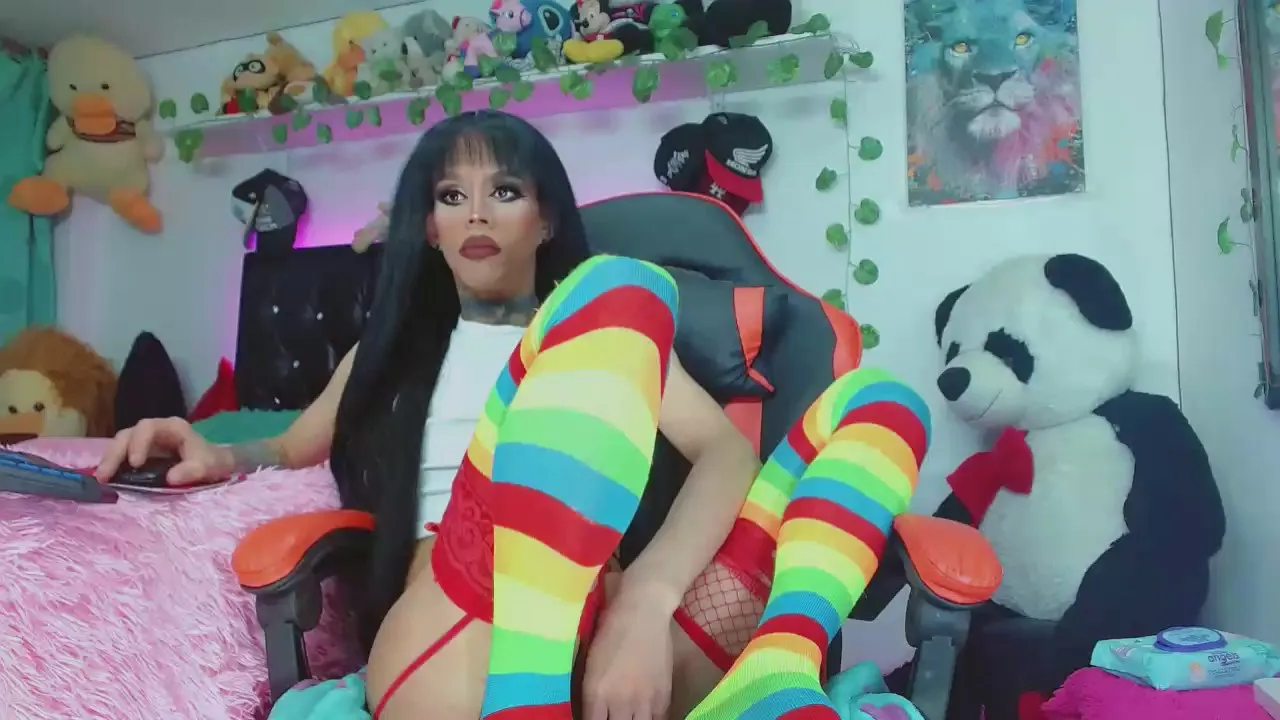 Offline Alexa_RedHard on Cam4