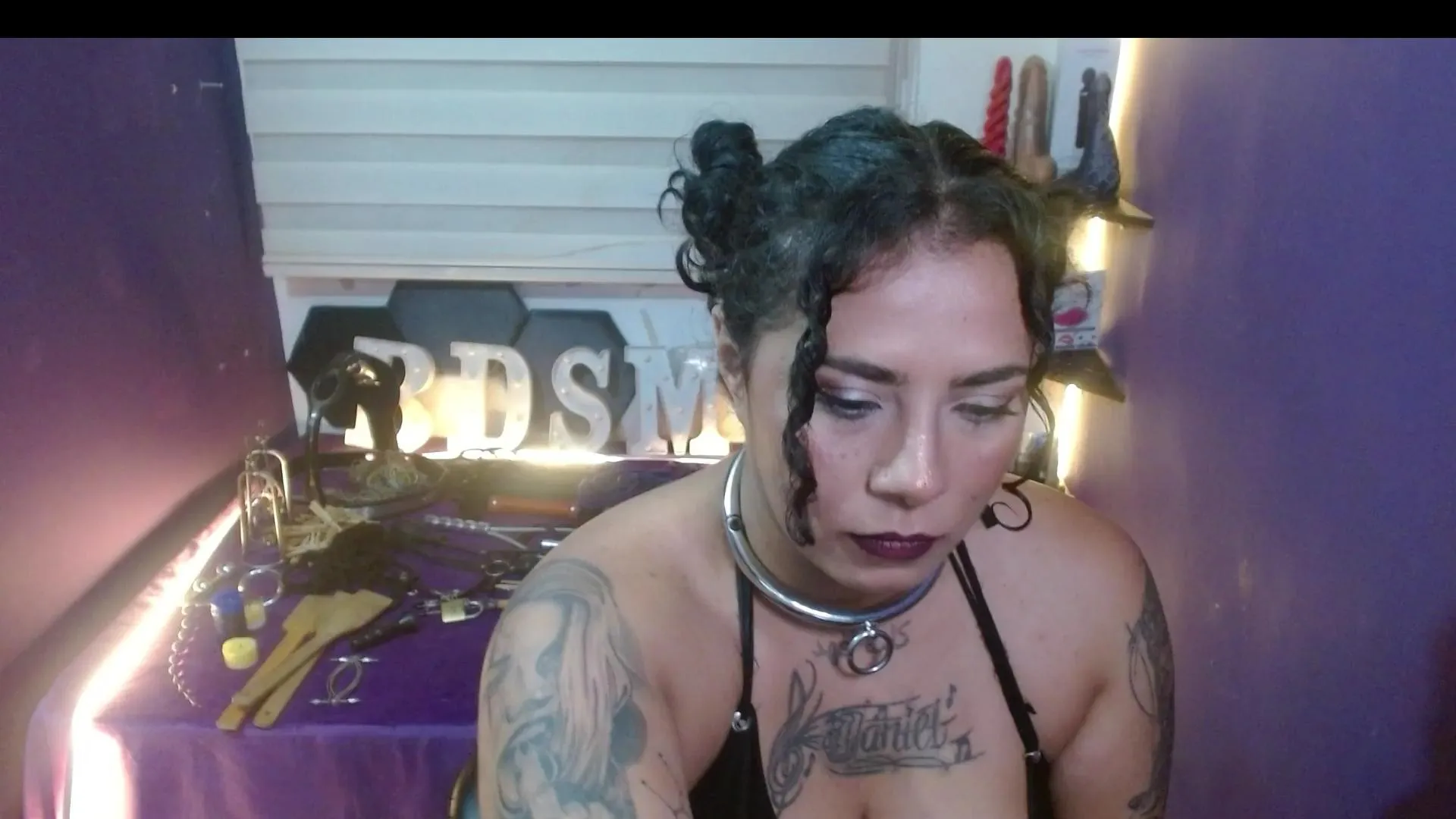 Freechat alexa_slave77 on Cam4