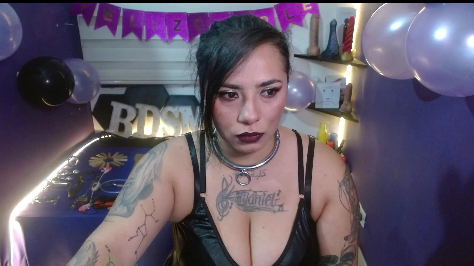 Freechat alexa_slave77 on Cam4