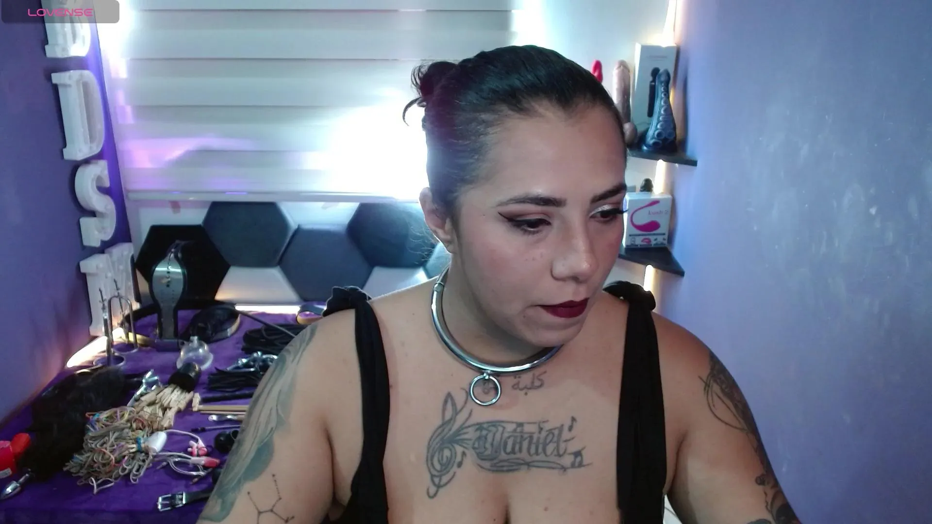 Freechat alexa_slave77 on Cam4