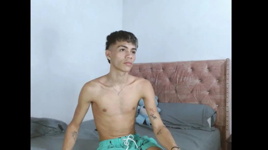 Offline alexx_boys on Cam4