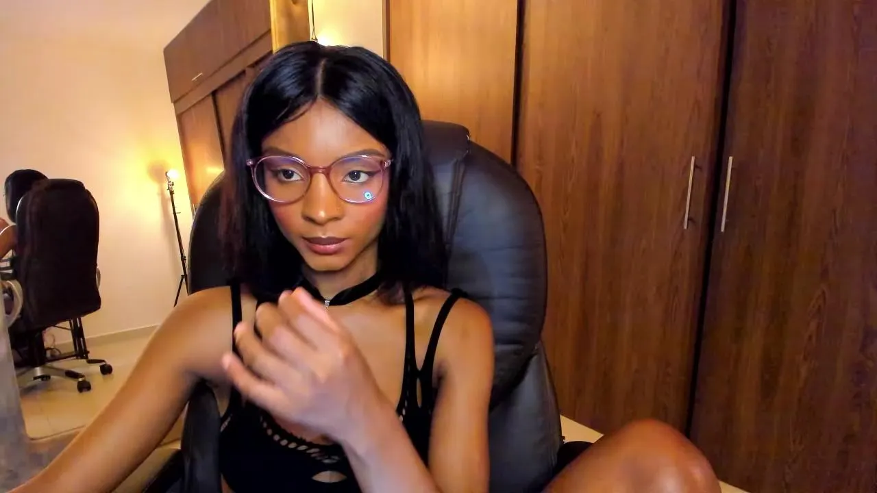 Offline Ali_houston on Cam4