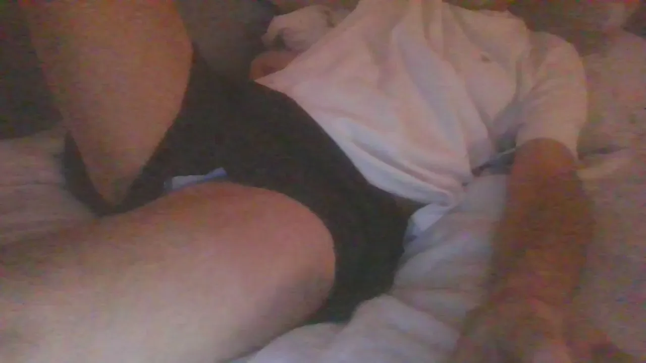 Offline ali_monaco on Cam4