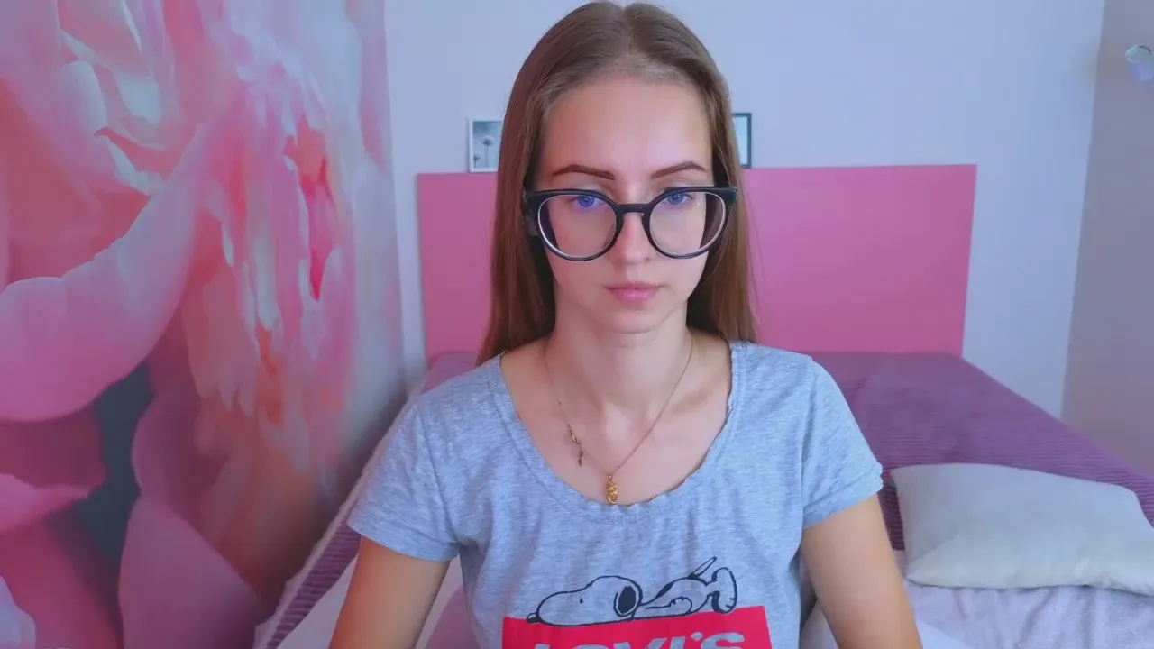 Offline AliceAdam on Cam4