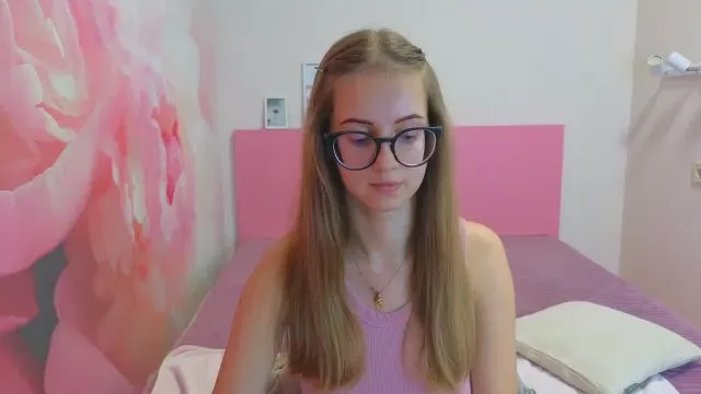 Offline AliceAdam on Cam4