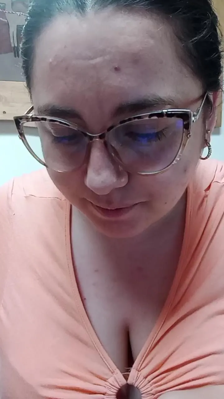 Offline ALICELEBEL_1995 on Cam4