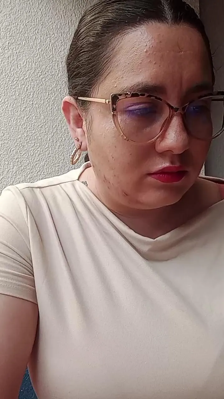 Offline ALICELEBEL_1995 on Cam4