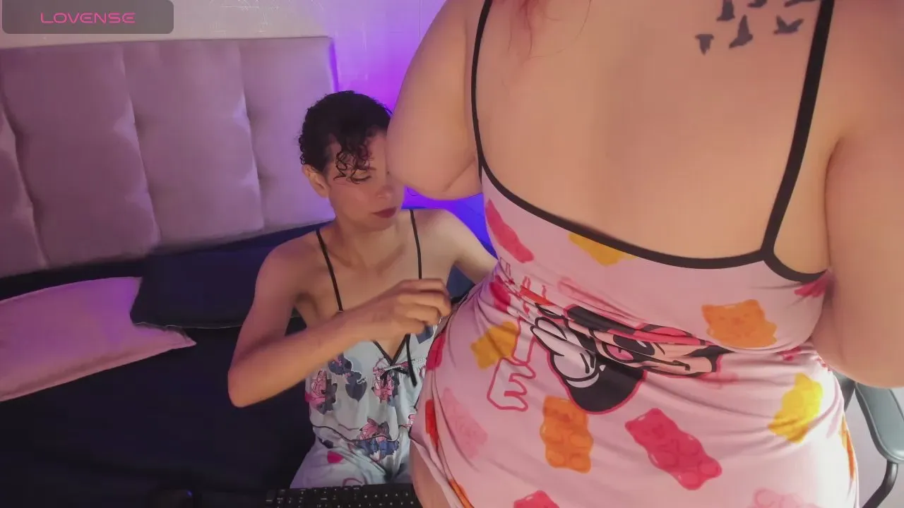 Offline AliceMadnes on Cam4