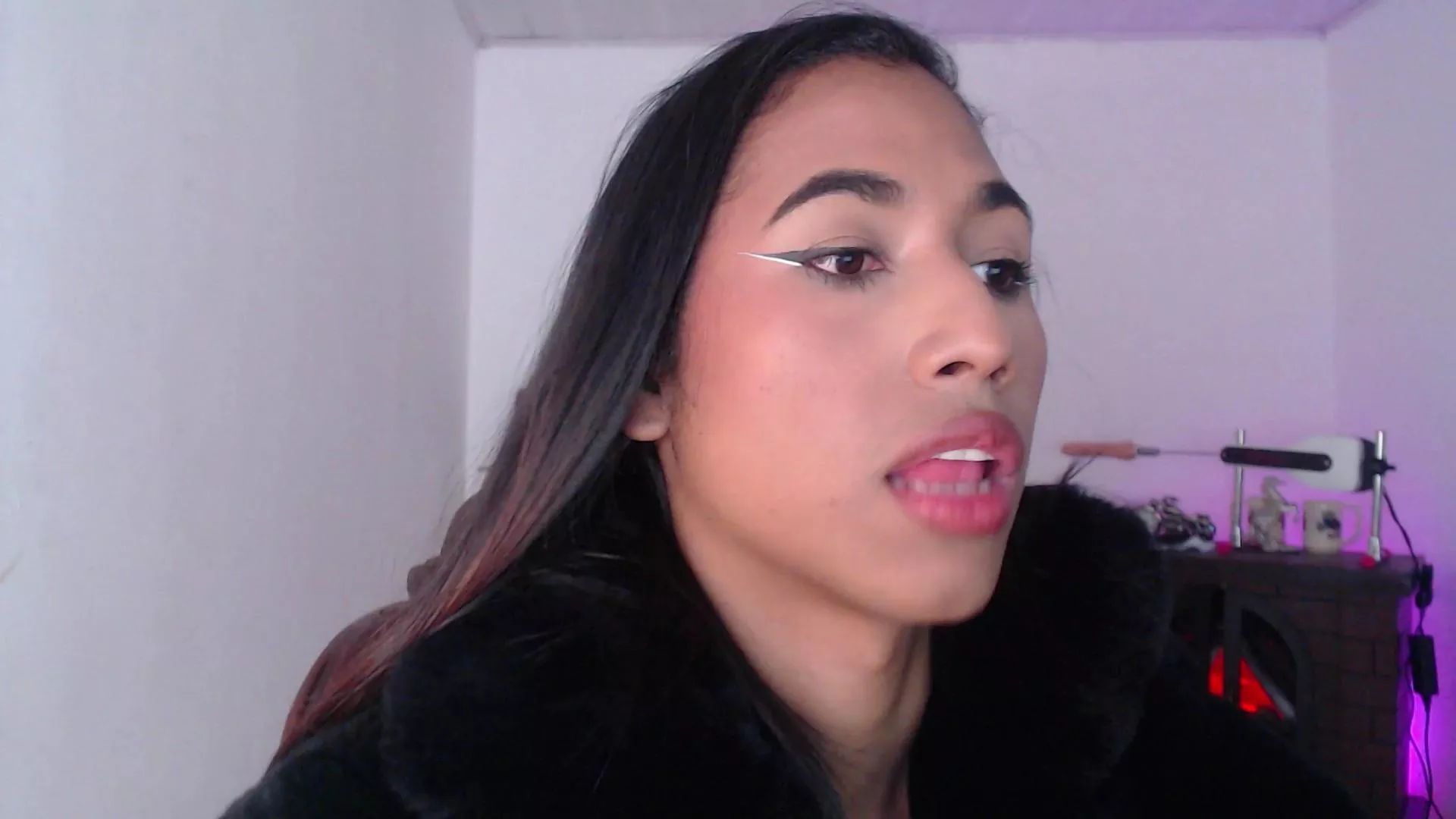 Offline alicemassiel on Cam4