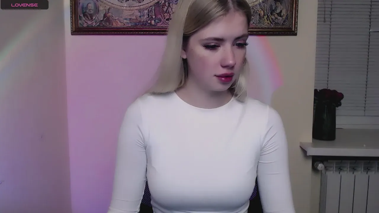 Offline AliceMeaww_ on Cam4