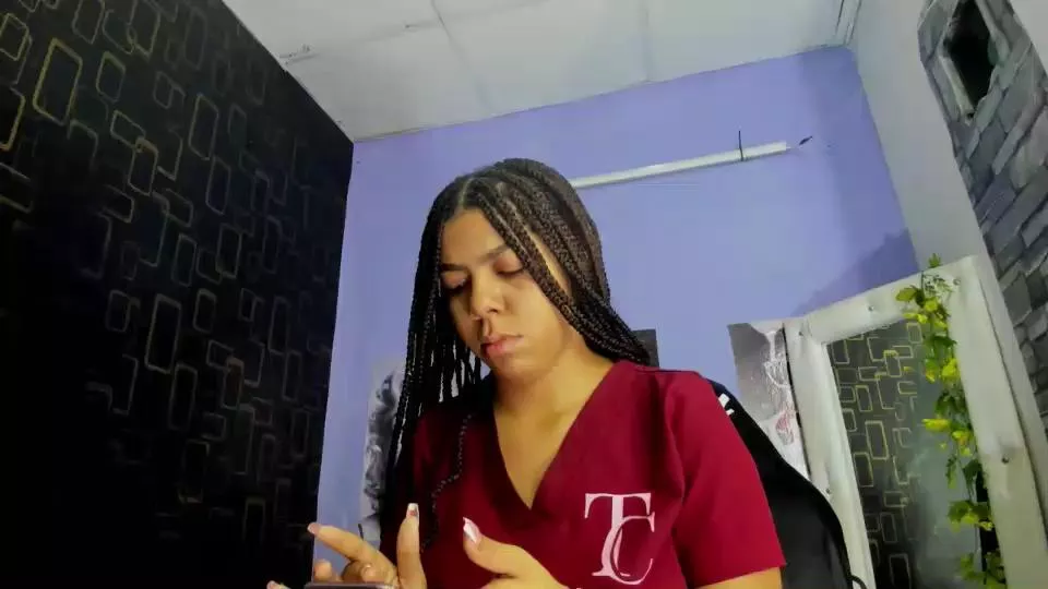 Offline Alika_ on Cam4