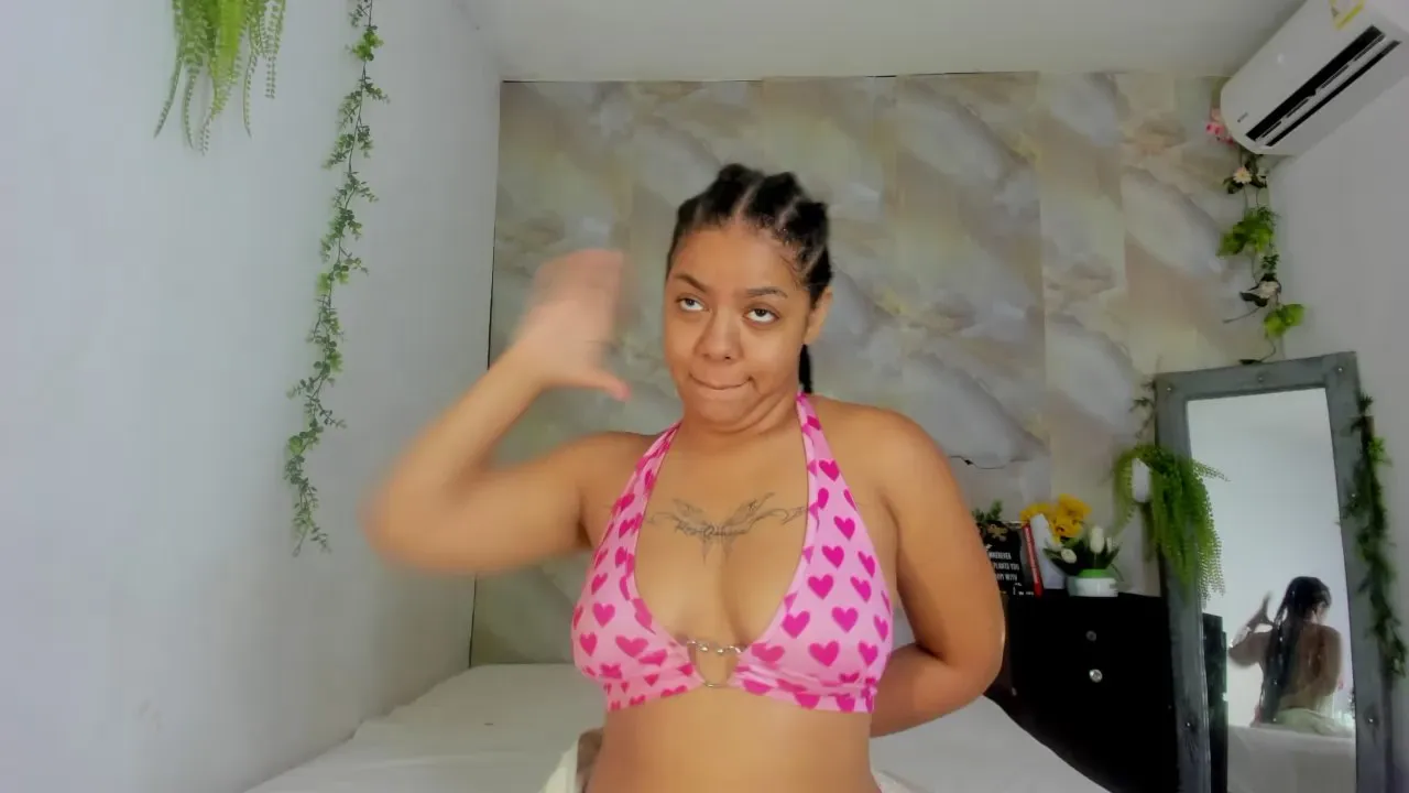 Offline Alika_ on Cam4