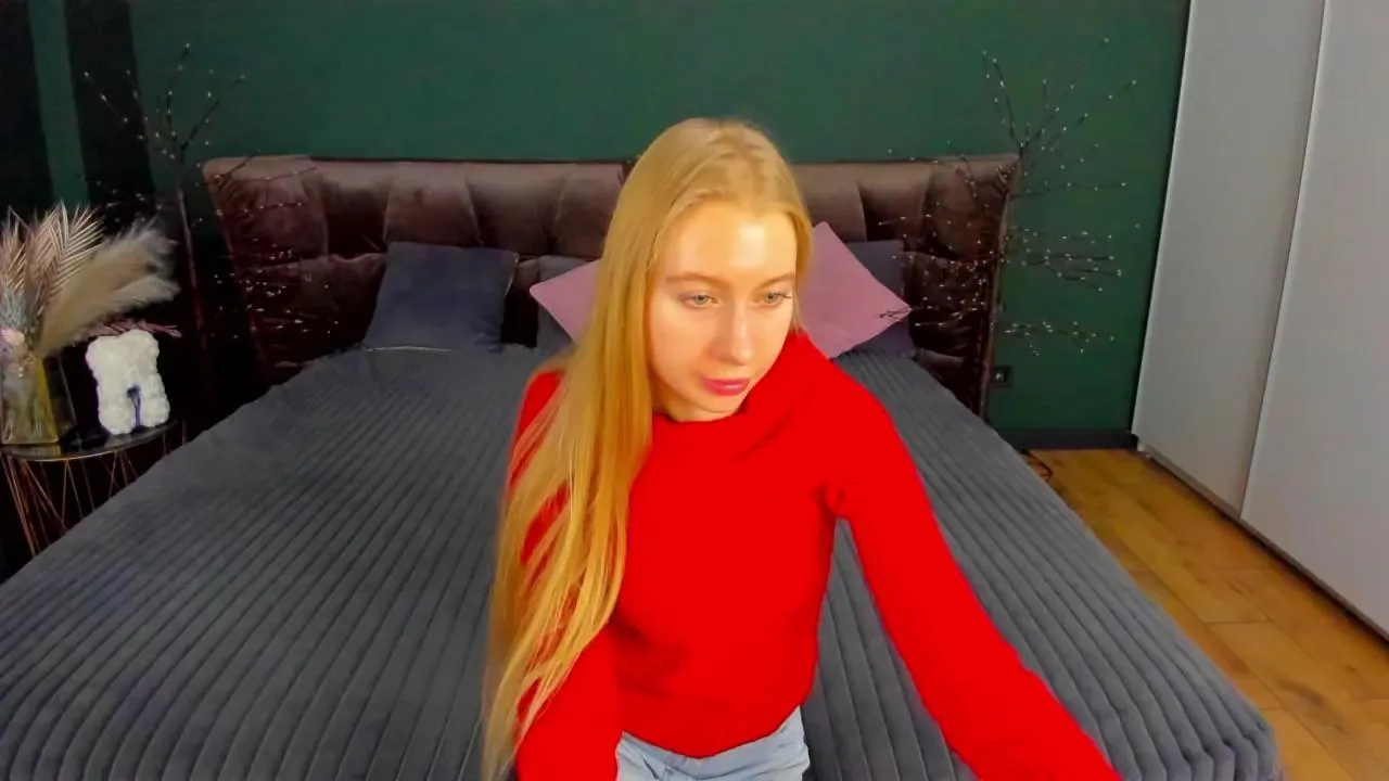 Freechat Alina__Blonde on Cam4