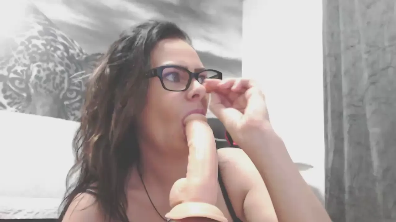 Offline alishaboobs on Cam4