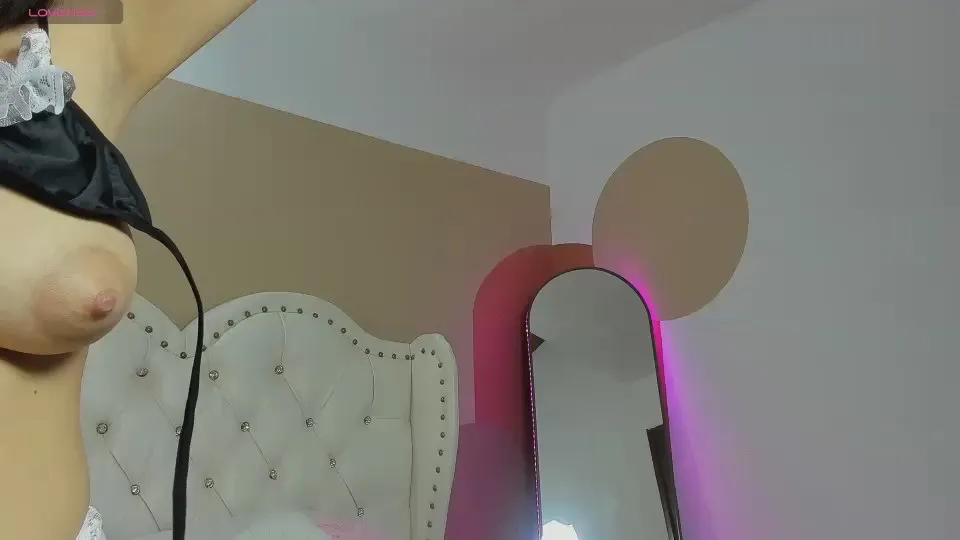 Offline Alison_Milk on Cam4