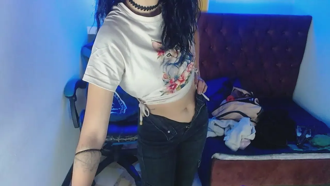 Offline alison_moon7 on Cam4