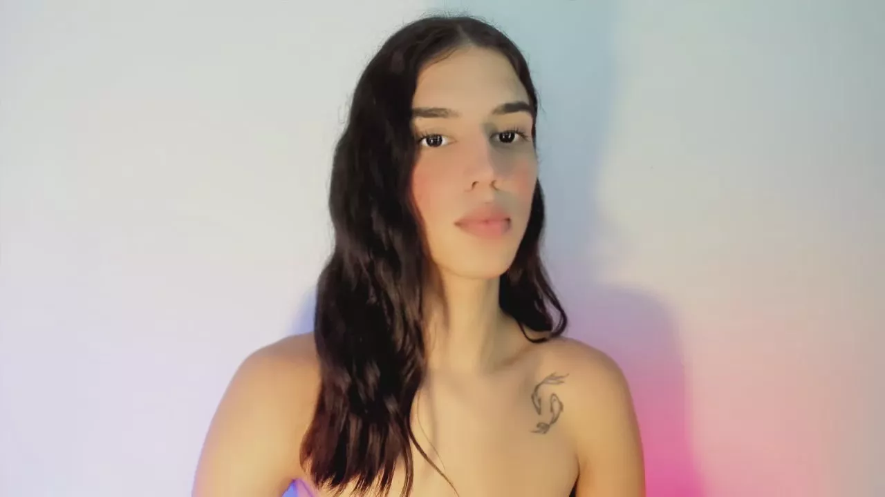 Offline Alissa_leah on Cam4