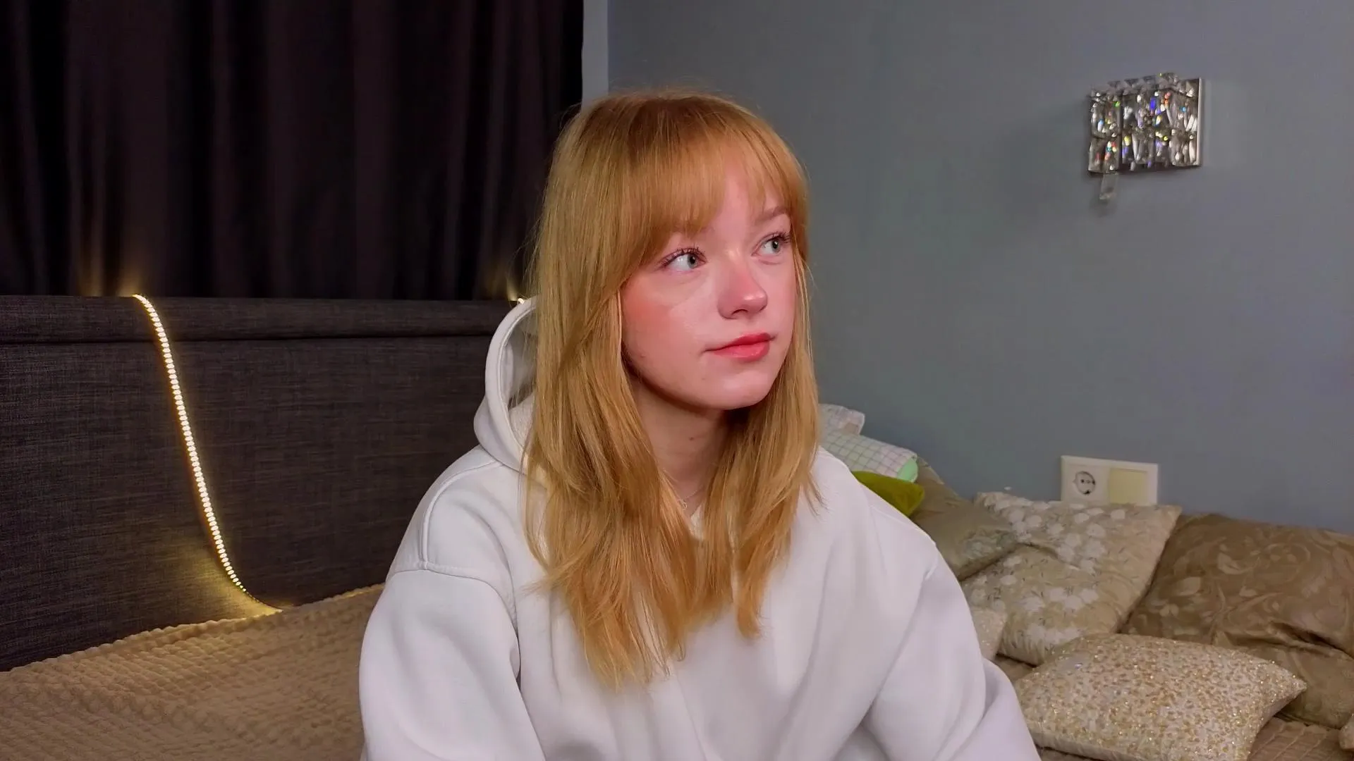 Offline AlleenCalligan on Cam4