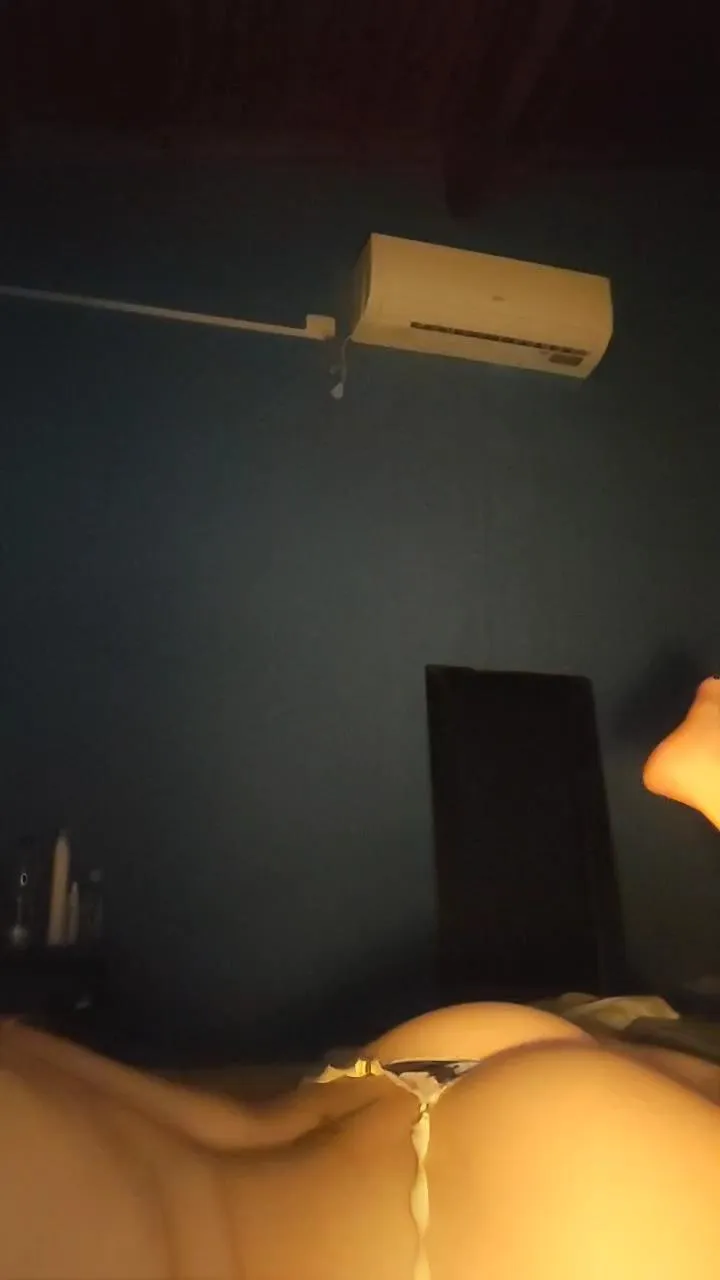 Offline Almita02 on Cam4