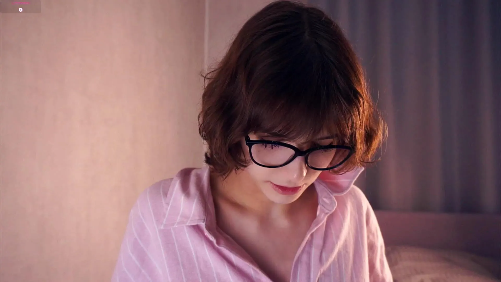 Freechat AlodiaGoodrich on Cam4