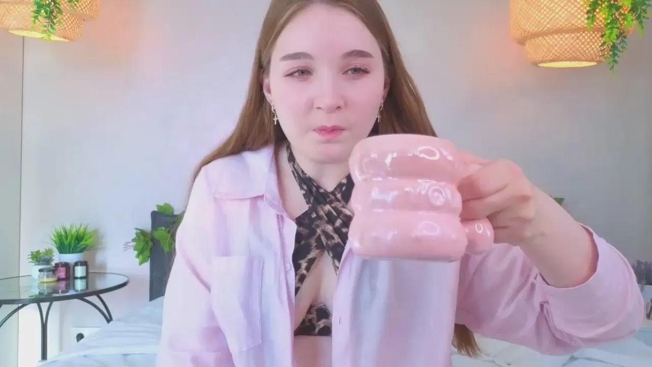 Offline AlodieFitt on Cam4