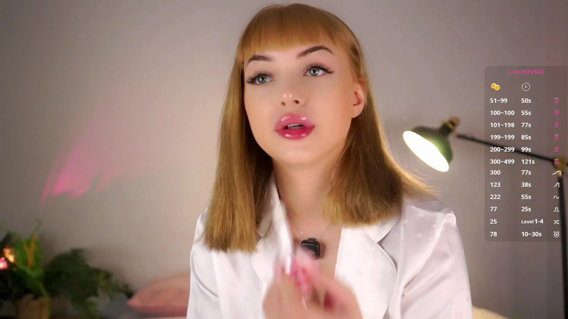 Freechat AlodieFlitton on Cam4