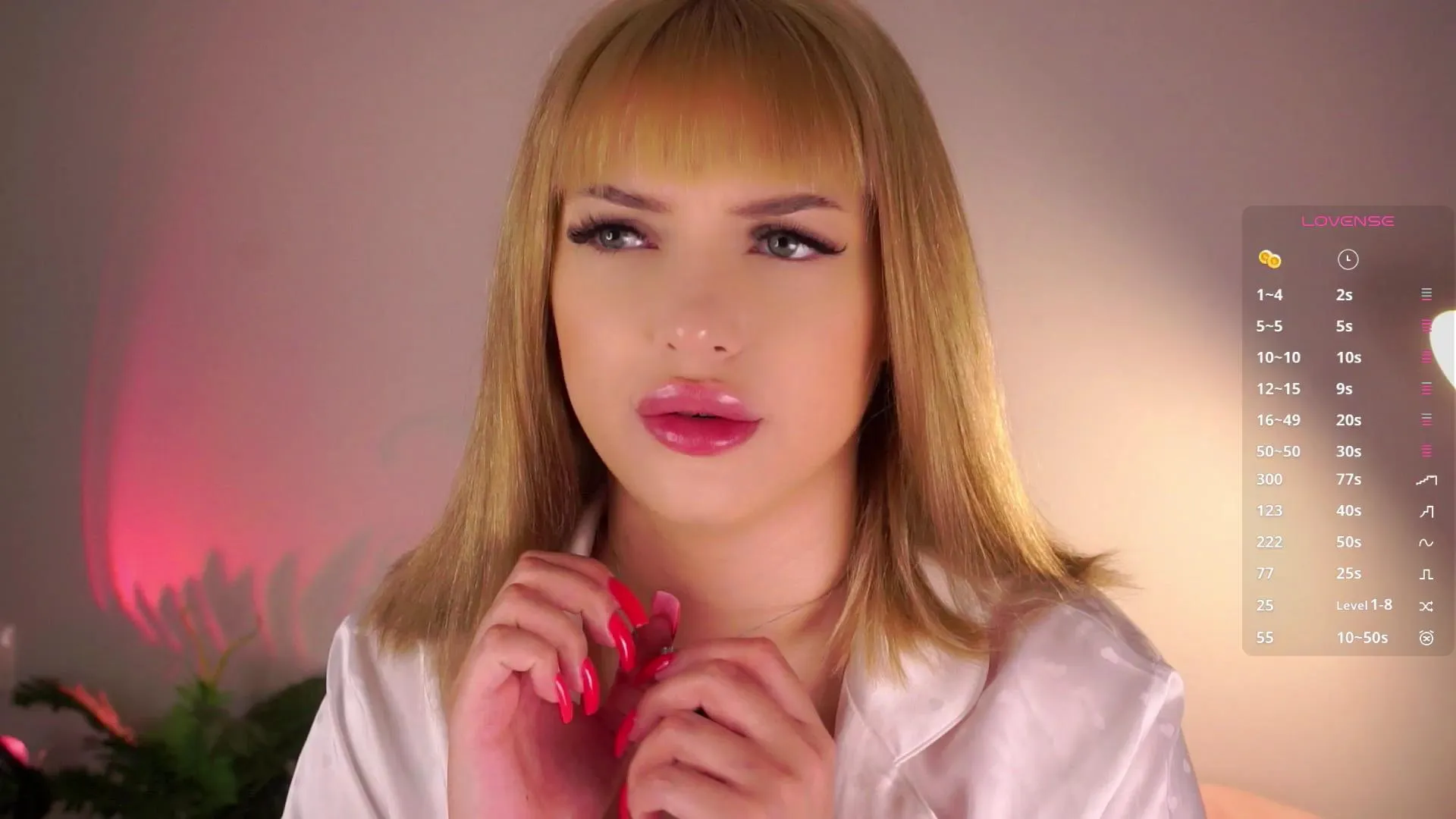 Freechat AlodieFlitton on Cam4