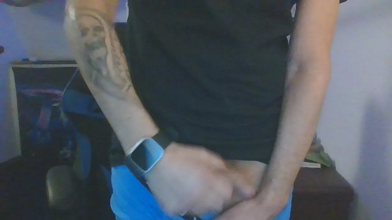 Offline alphausk on Cam4