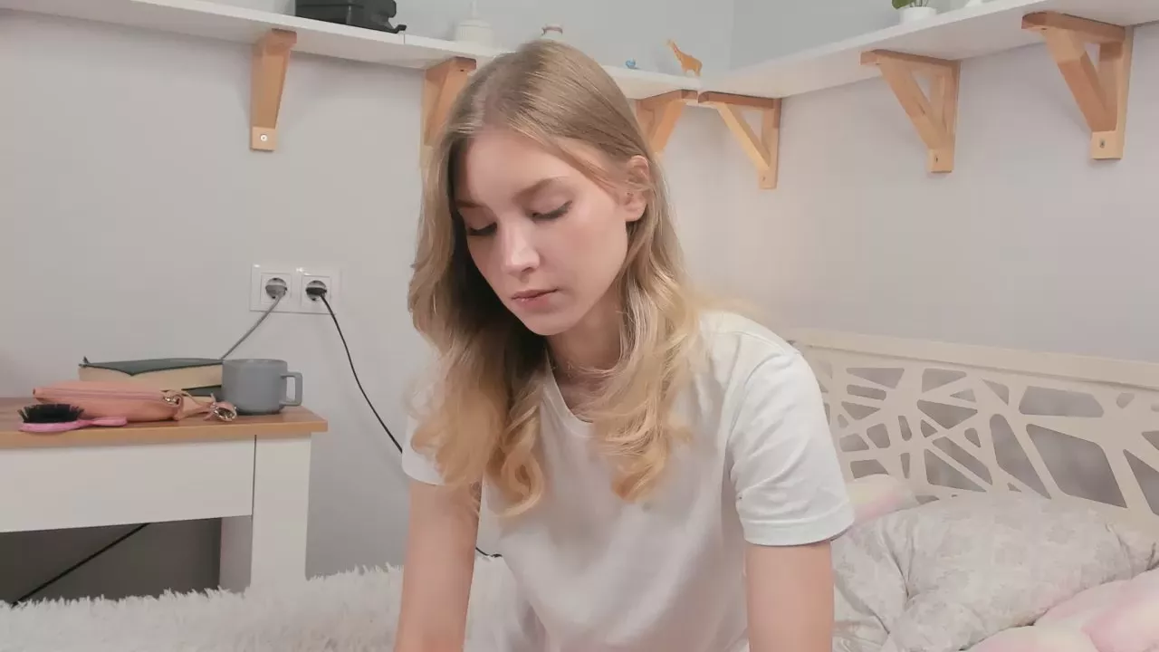 Offline AlthenaDaggett on Cam4