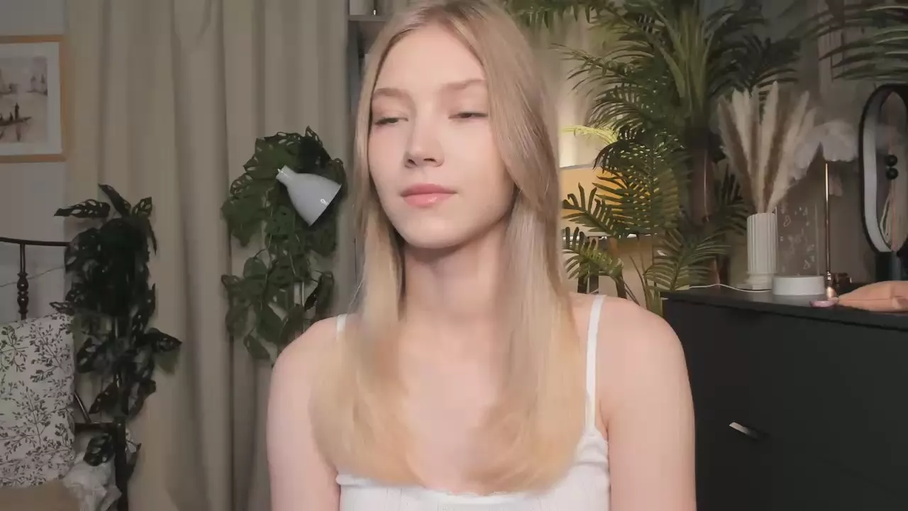 Offline AlthenaDaggett on Cam4