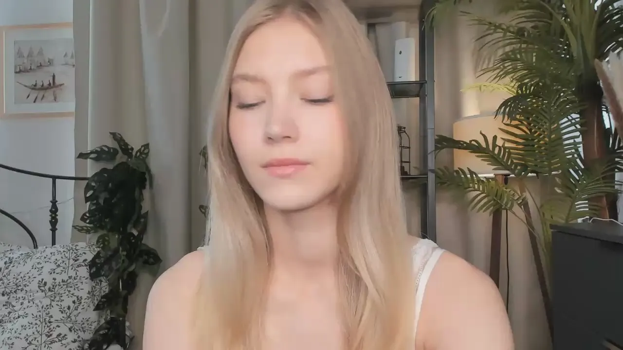 Offline AlthenaDaggett on Cam4