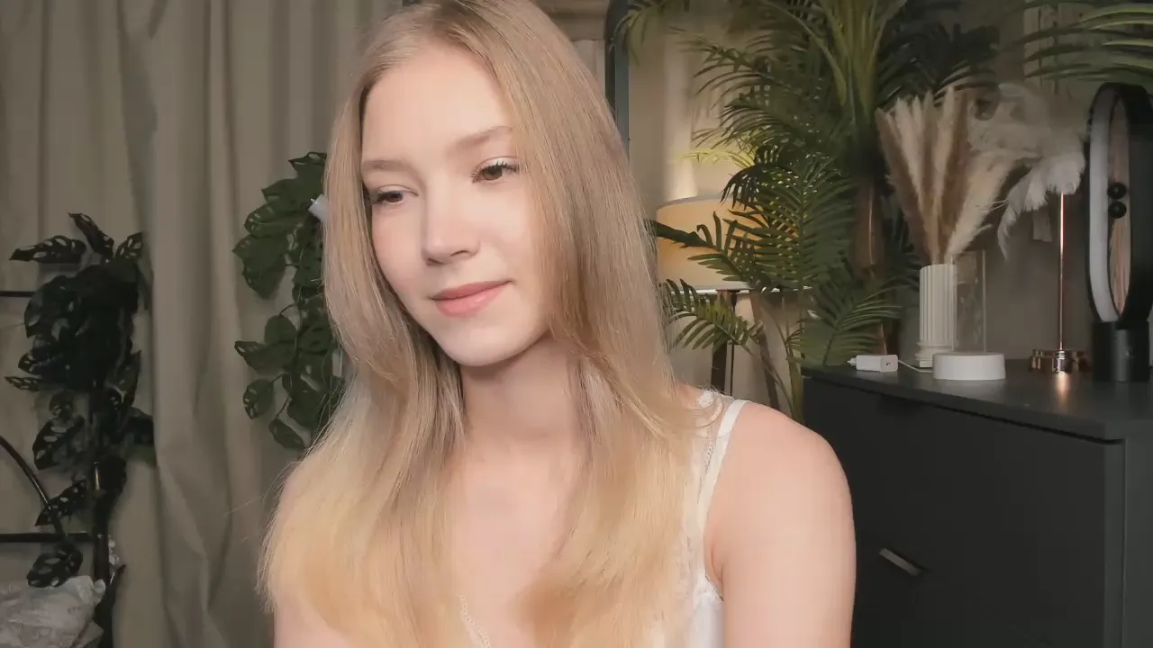 Offline AlthenaDaggett on Cam4