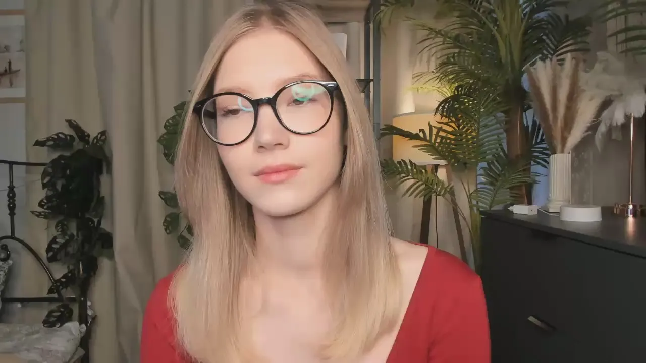 Offline AlthenaDaggett on Cam4