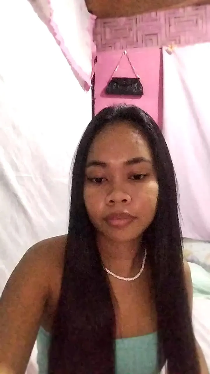 Offline Amelia831 on Cam4