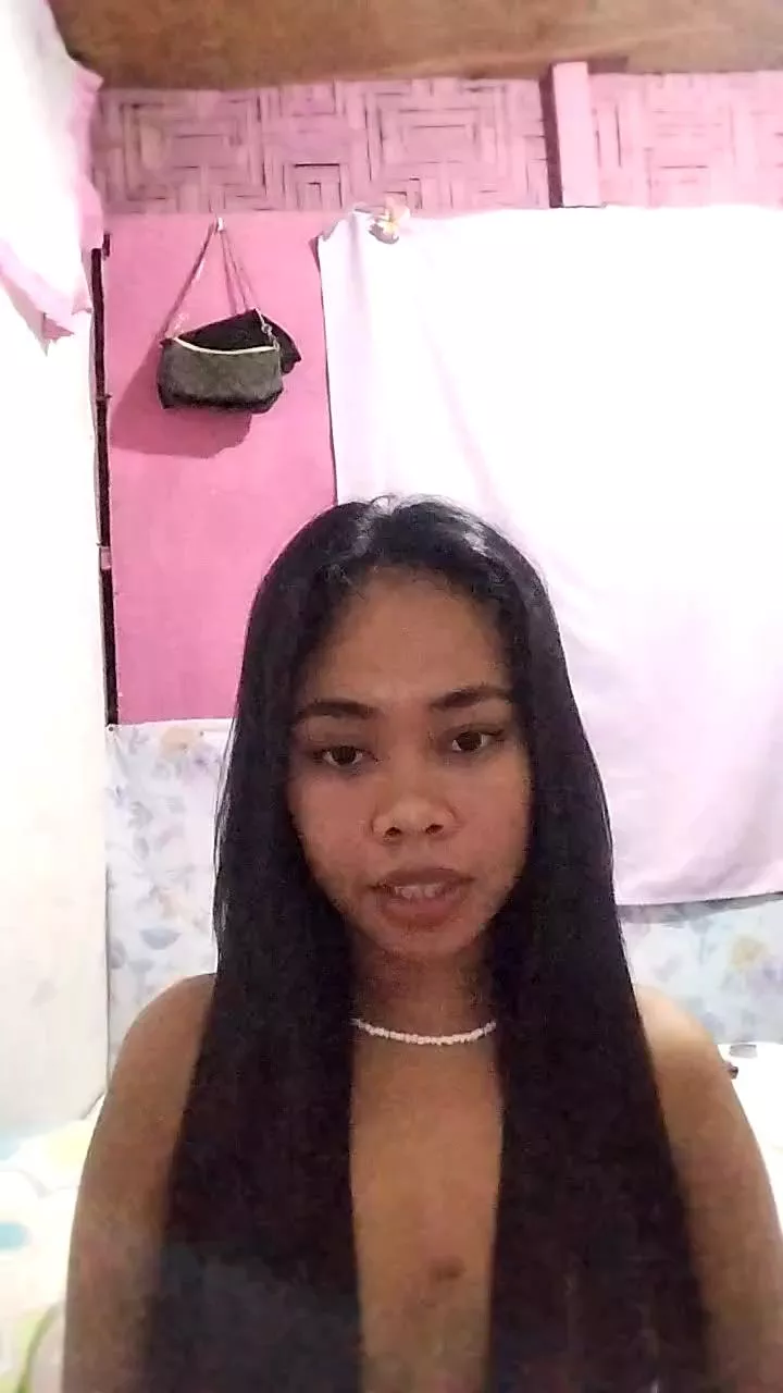 Offline Amelia831 on Cam4