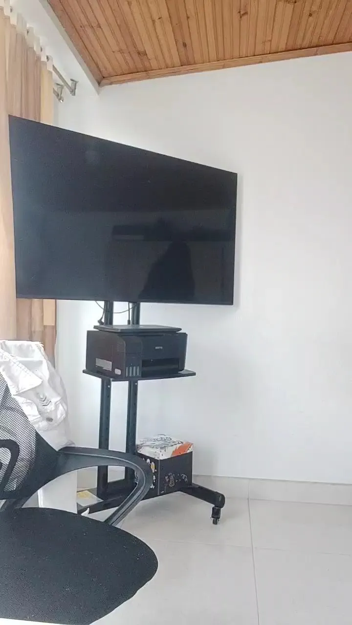 Offline ammy_gomez27 on Cam4