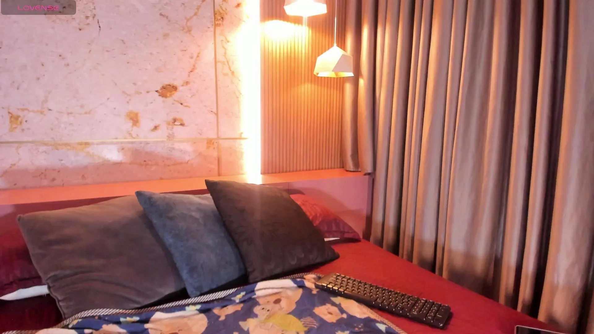 Offline anaelle_bardinn on Cam4