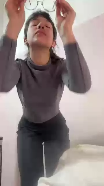 Offline anahi50 on Cam4