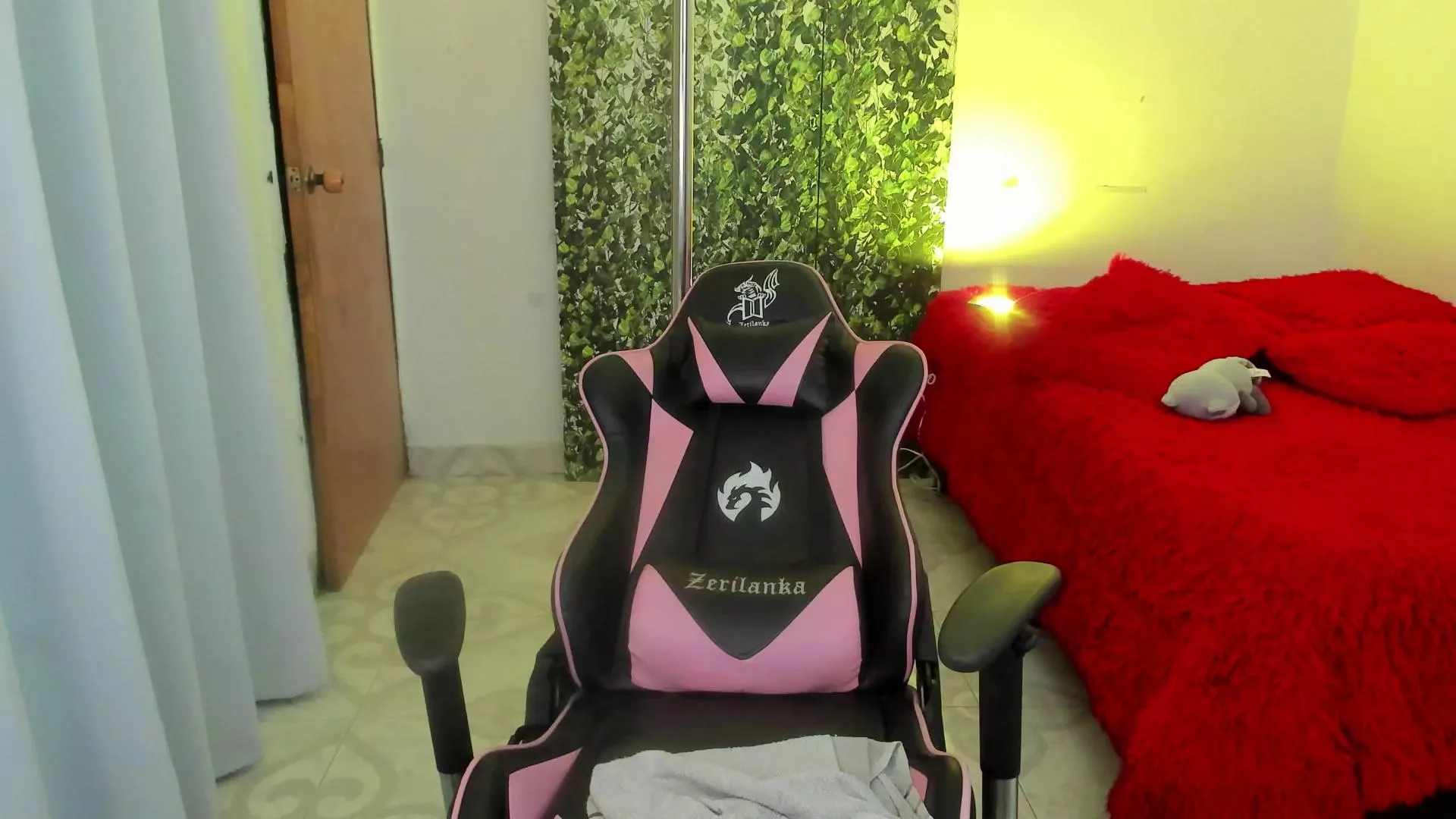 Freechat andreeartt on Cam4