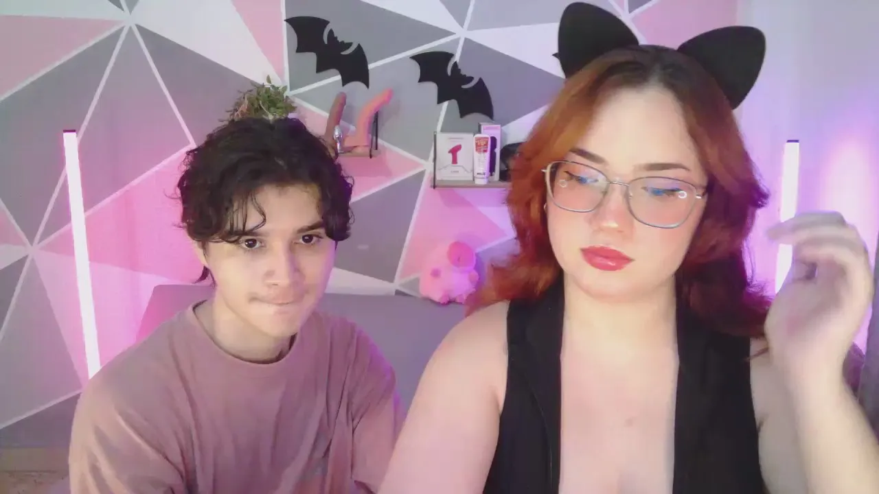 Offline AndrewYCherry on Cam4