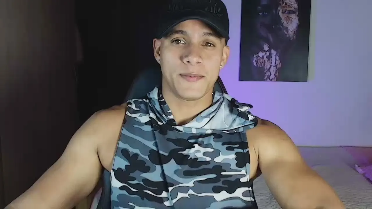 Offline andy_corleo on Cam4