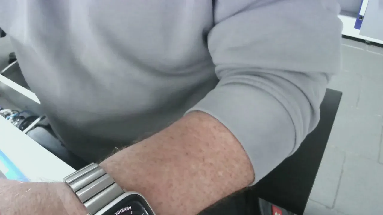 Offline andybo18021 on Cam4