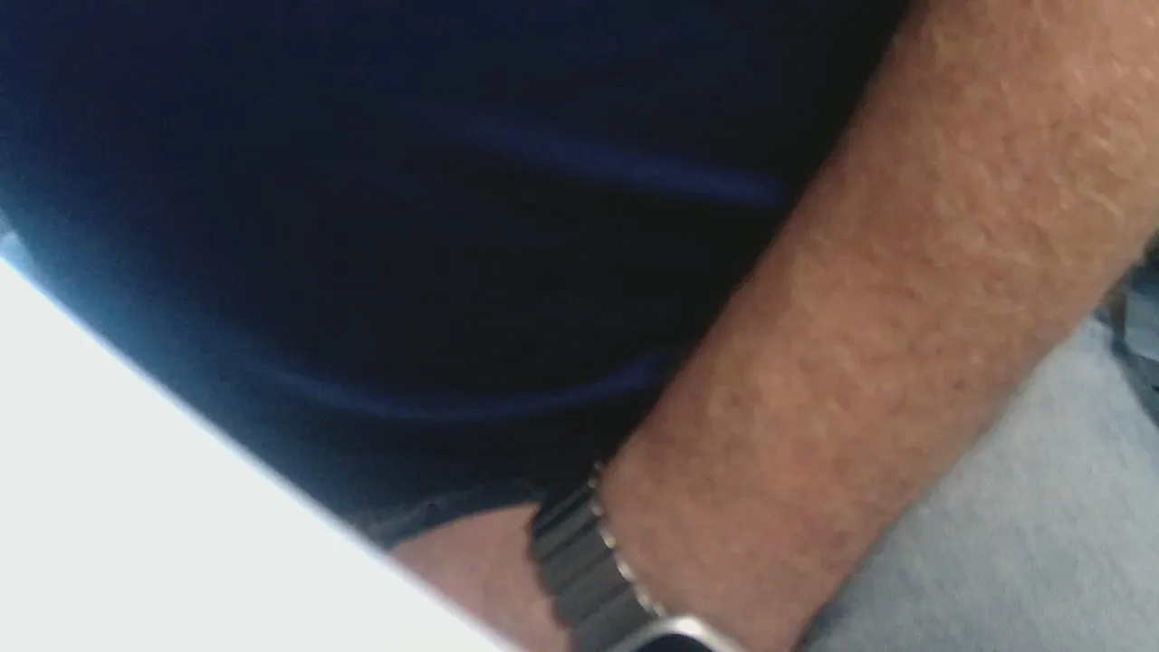 Offline andybo18021 on Cam4