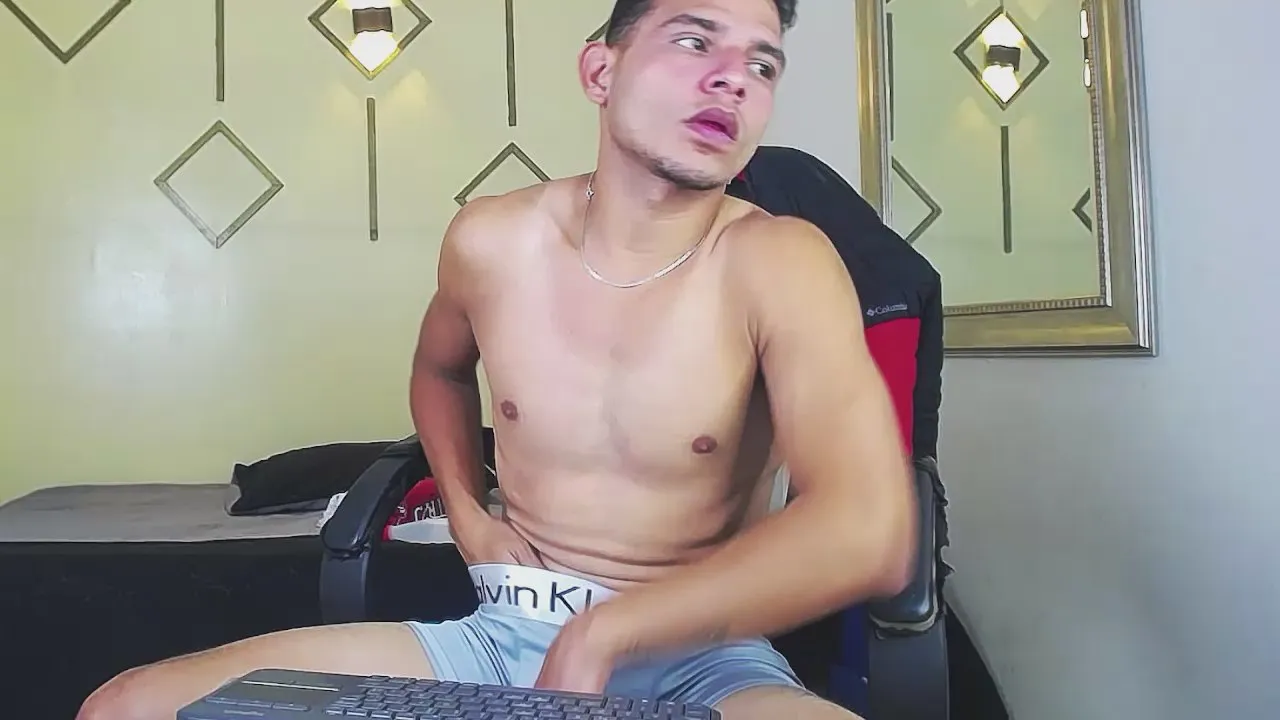 Offline Angel_Dusstt on Cam4