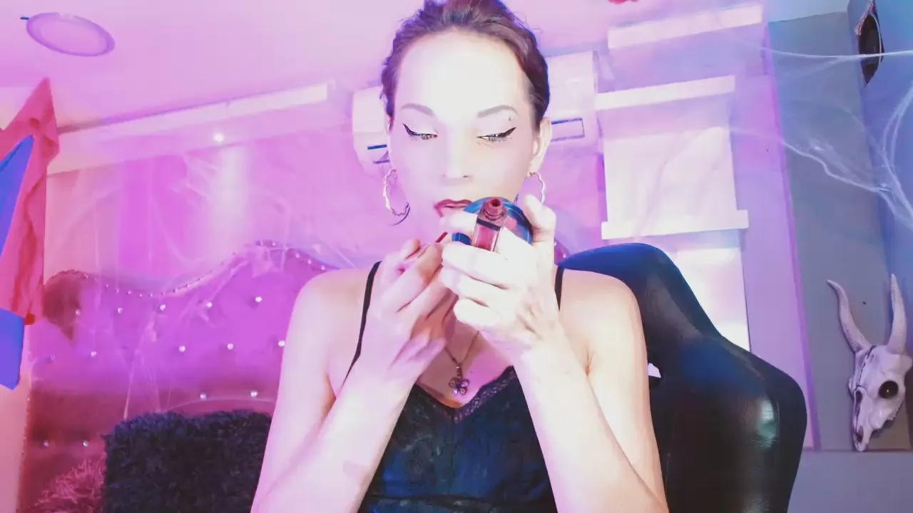 Offline Annabellequeen_ on Cam4