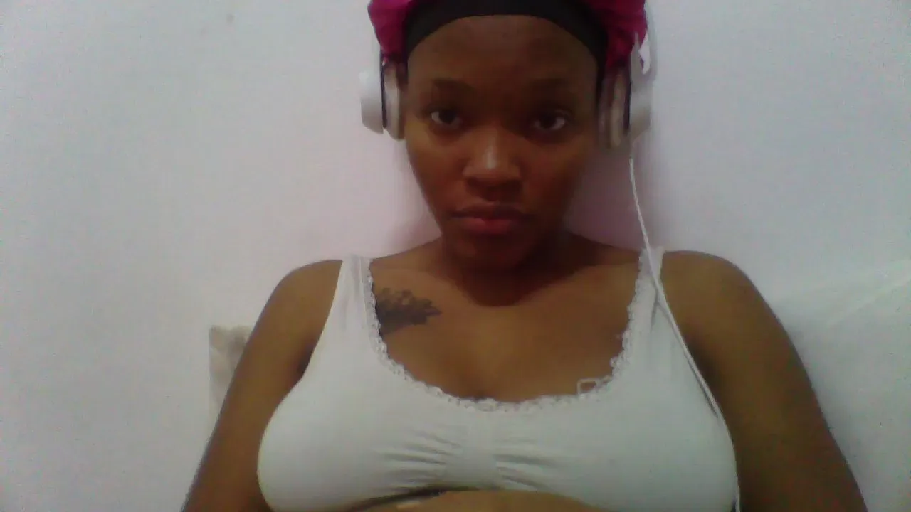 Offline AnneliesdeHaan on Cam4