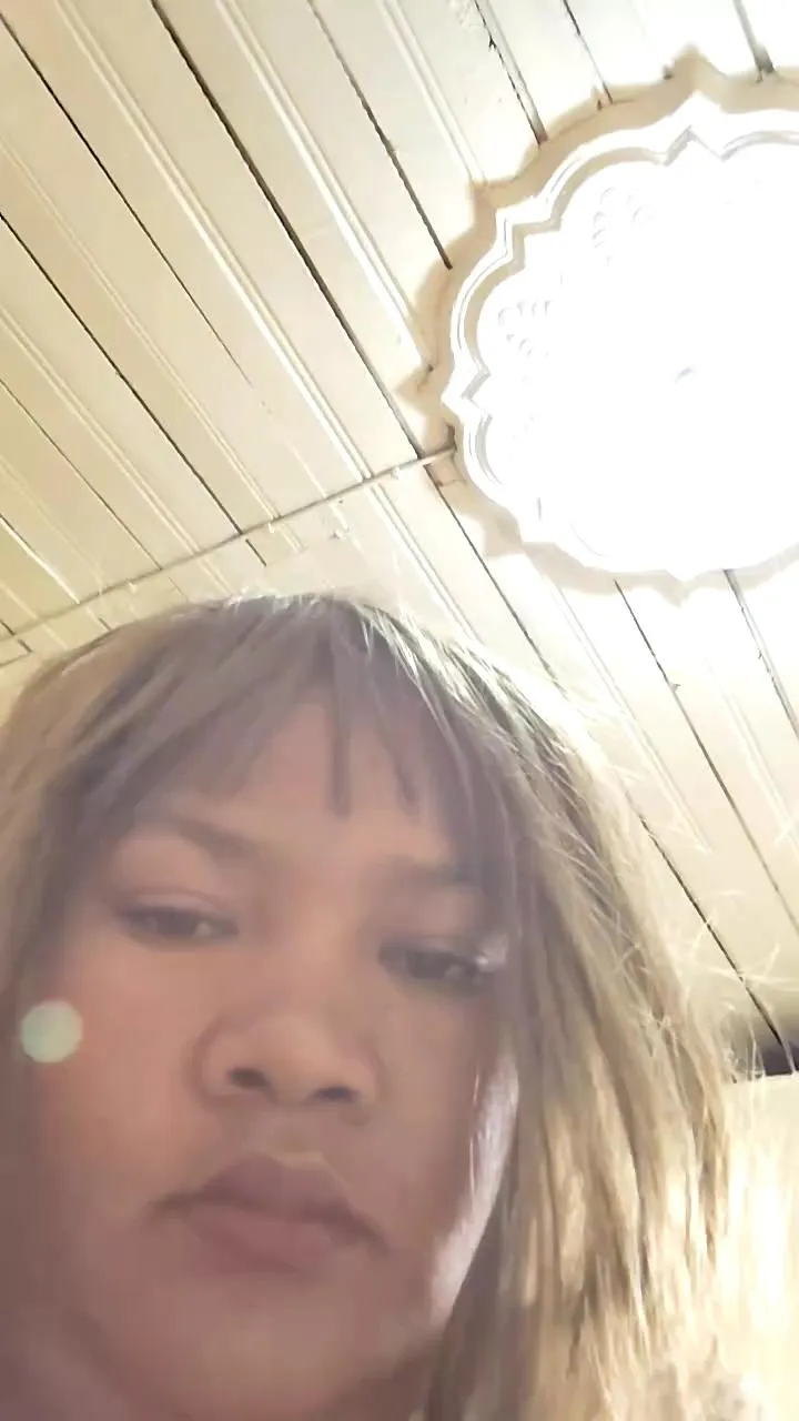 Offline annia6 on Cam4