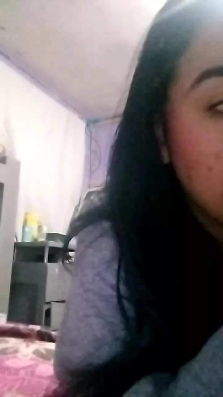 Offline anny074 on Cam4