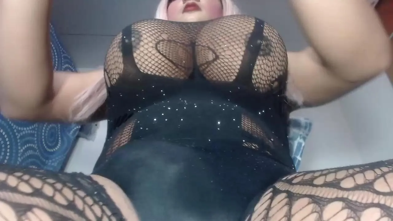 Offline anthonella_zam on Cam4