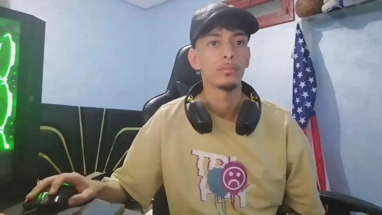 Freechat arab_adam on Cam4